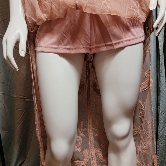Honey Punch Blush Romper - Picture 10 of 14